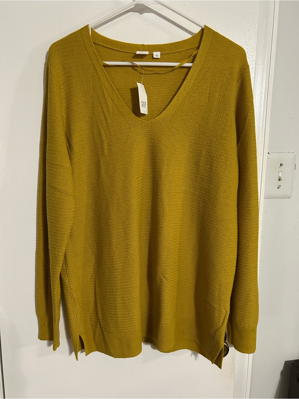 GAP Women's V-Neck Sweater in Mustard Yellow